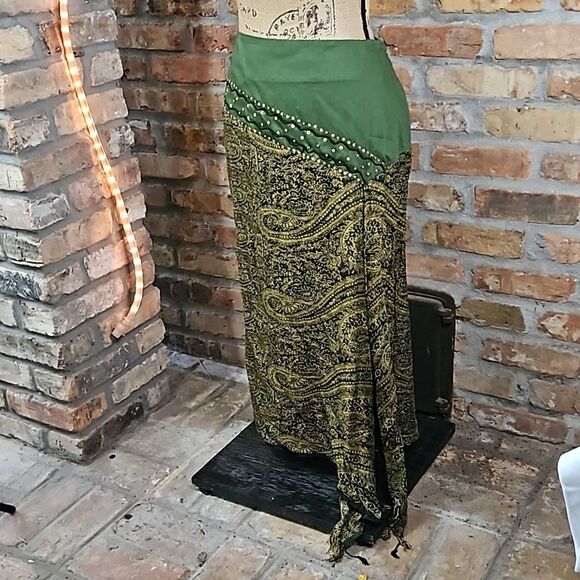 NWT MetroStyle Green Paisley assymetrical maxi skirt size 14 - Picture 3 of 13